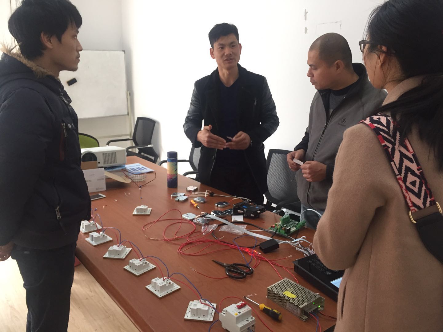联网存包柜