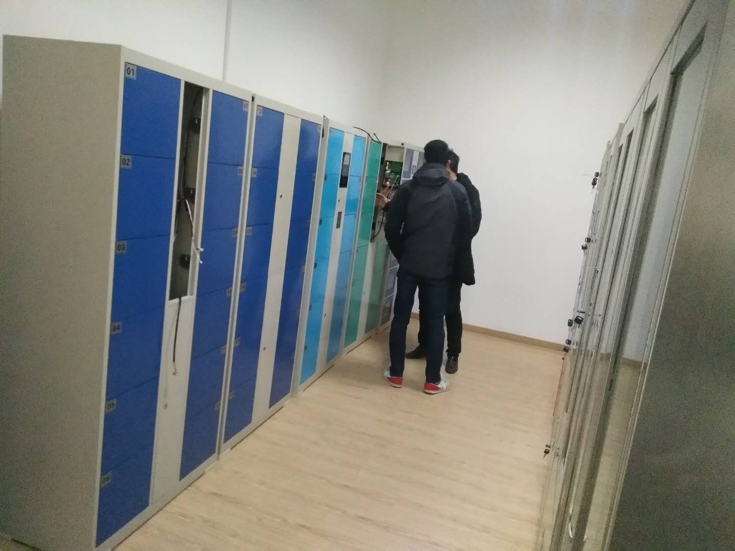 存包柜